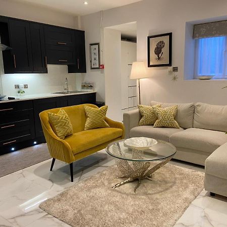 Elegant 2 Bed Flat In Chiswick Leilighet London Eksteriør bilde