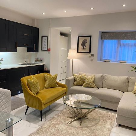 Elegant 2 Bed Flat In Chiswick Leilighet London Eksteriør bilde
