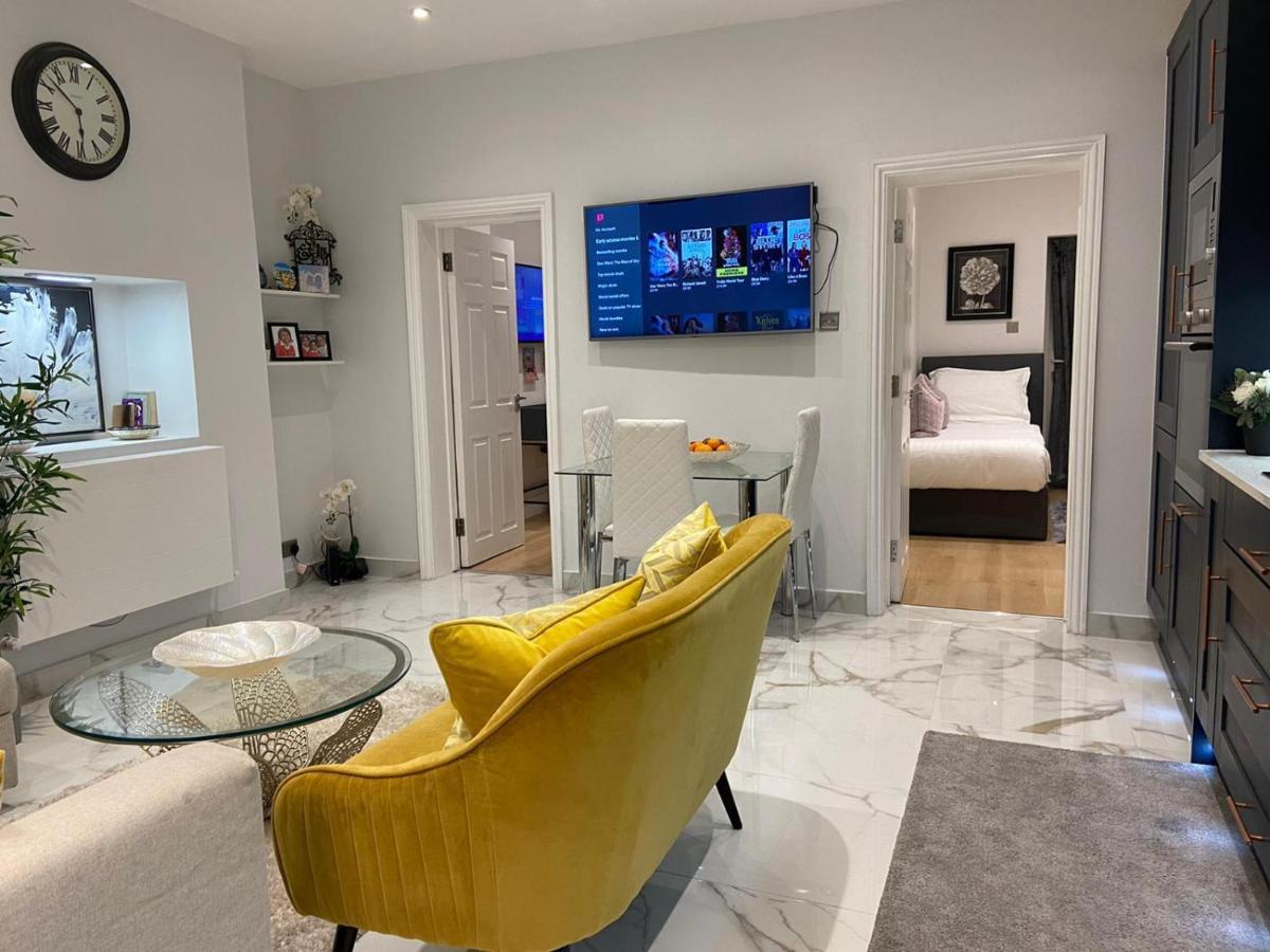 Elegant 2 Bed Flat In Chiswick Leilighet London Eksteriør bilde